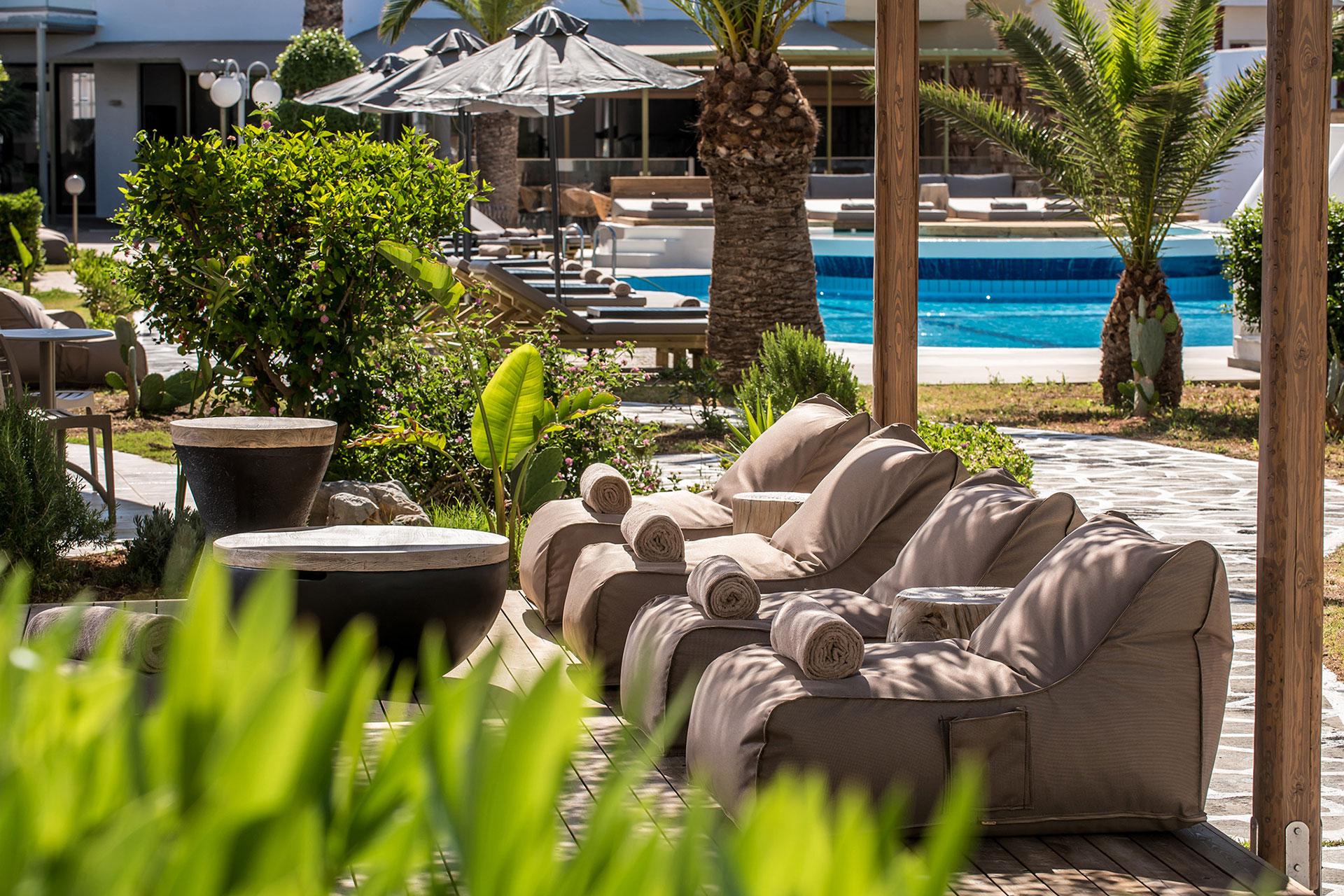 Enorme Maya Beach Hotel-Adults Only Гуве Экстерьер фото
